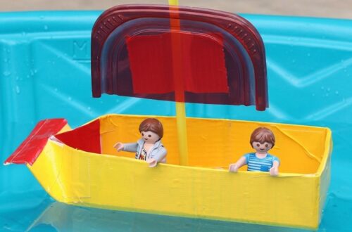 Bau eines kleinen Bootes gehört zu den spannendsten Projekten für Kinder